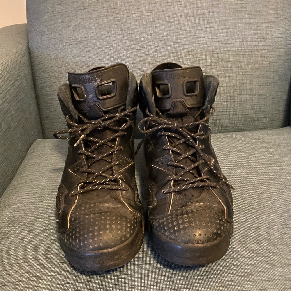 Mens Size 13 Retro 6 “Black Cat”